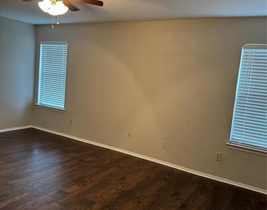 11715 Birchbark St - Photo Thumbnail 10