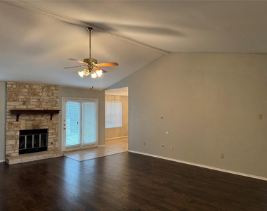 11715 Birchbark St - Photo Thumbnail 4