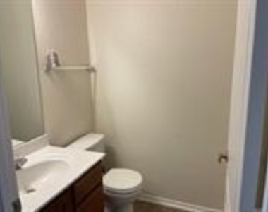 6113 Randleman Dr - Photo Thumbnail 15