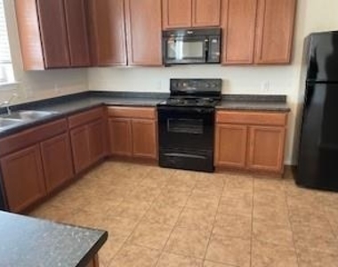 6113 Randleman Dr - Photo Thumbnail 3