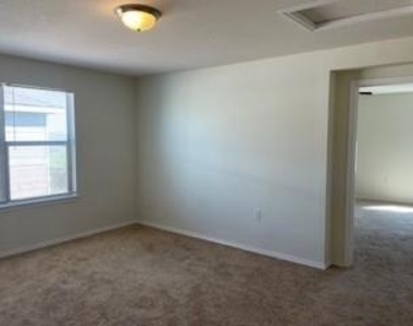 6113 Randleman Dr - Photo Thumbnail 7