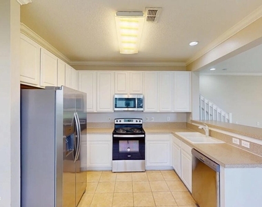 7990 Baymeadows Road E - Photo Thumbnail 4