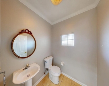 7990 Baymeadows Road E - Photo Thumbnail 6