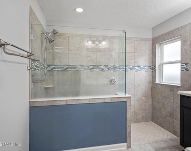 12226 Rouen Cove Drive - Photo Thumbnail 24