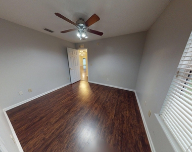 1120 Andrea Way - Photo Thumbnail 26