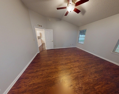 1120 Andrea Way - Photo Thumbnail 20