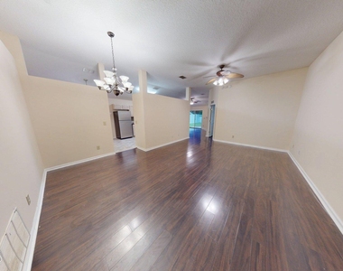 1120 Andrea Way - Photo Thumbnail 9