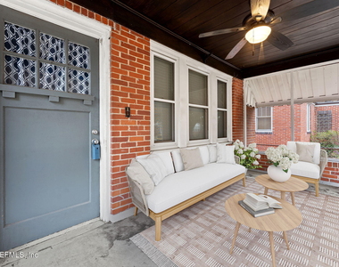 59 W 55th Street - Photo Thumbnail 3