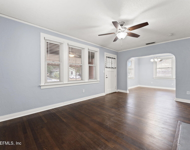 59 W 55th Street - Photo Thumbnail 7