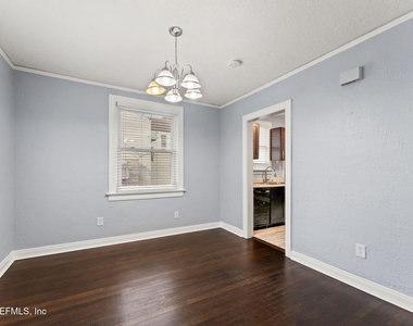 59 W 55th Street - Photo Thumbnail 12