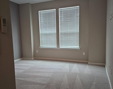 3918 Pickering Court - Photo Thumbnail 9