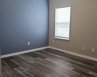3918 Pickering Court - Photo Thumbnail 12