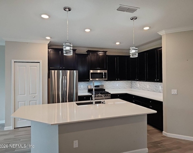 3918 Pickering Court - Photo Thumbnail 2