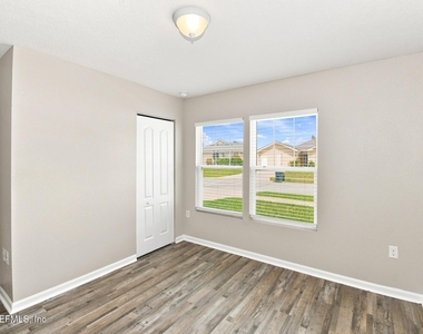2132 Tyson Lake Drive - Photo Thumbnail 8