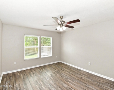 2132 Tyson Lake Drive - Photo Thumbnail 6