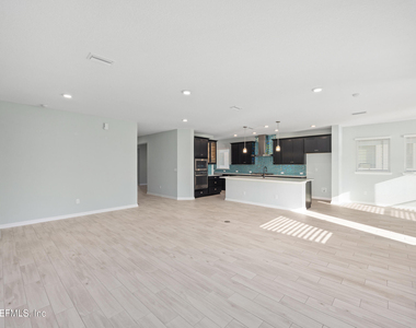 812 Windley Drive - Photo Thumbnail 15