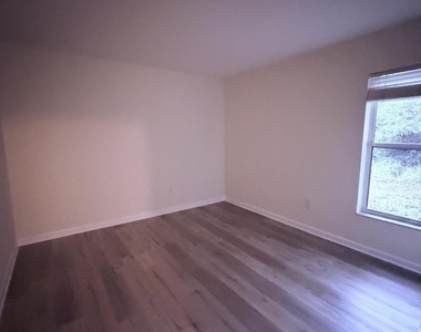 139 Forrester Place - Photo Thumbnail 14