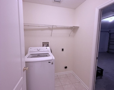 139 Forrester Place - Photo Thumbnail 9