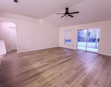 139 Forrester Place - Photo Thumbnail 11