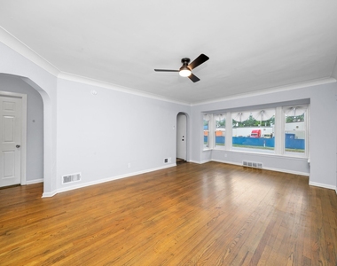 701 E 142nd Street - Photo Thumbnail 6