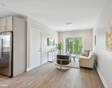 4824 S Champlain Avenue - Photo Thumbnail 11