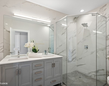 4824 S Champlain Avenue - Photo Thumbnail 20