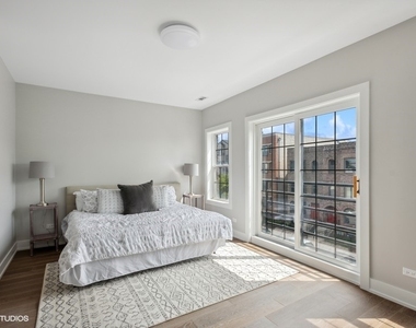 4824 S Champlain Avenue - Photo Thumbnail 16