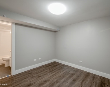 4941 S Champlain Avenue - Photo Thumbnail 4