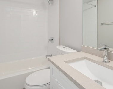4941 S Champlain Avenue - Photo Thumbnail 6