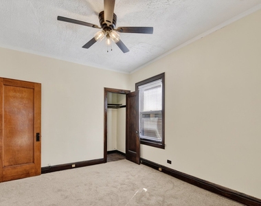 8018 S Sangamon Street - Photo Thumbnail 9