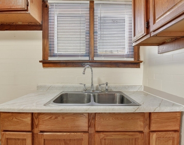 8018 S Sangamon Street - Photo Thumbnail 19