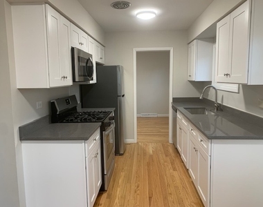 822 Skokie Boulevard - Photo Thumbnail 5