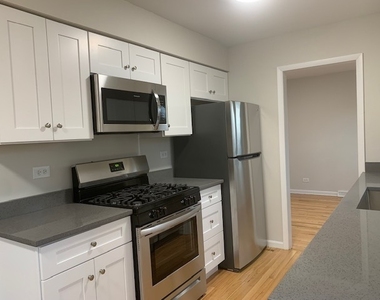 822 Skokie Boulevard - Photo Thumbnail 2