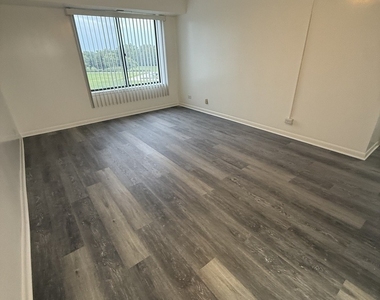 400 Park Avenue - Photo Thumbnail 19