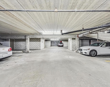 2700 W Belmont Avenue - Photo Thumbnail 27