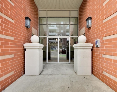 2700 W Belmont Avenue - Photo Thumbnail 22