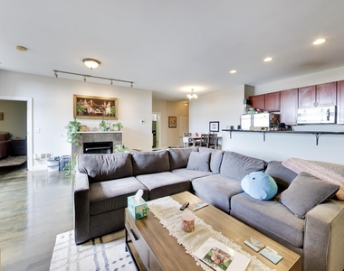 2700 W Belmont Avenue - Photo Thumbnail 3
