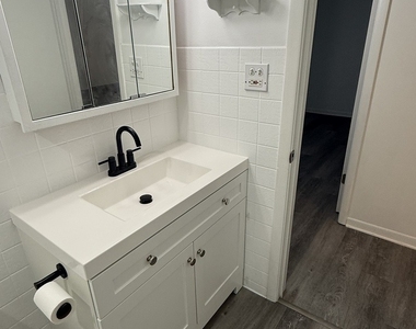 1030 Hirsch Boulevard - Photo Thumbnail 9