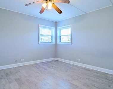 2610 Oakton Street - Photo Thumbnail 6