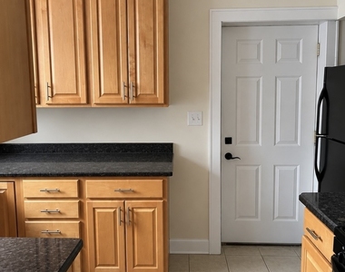 10433 S Hale Avenue - Photo Thumbnail 9