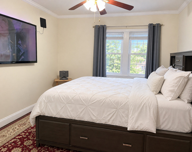 10433 S Hale Avenue - Photo Thumbnail 5