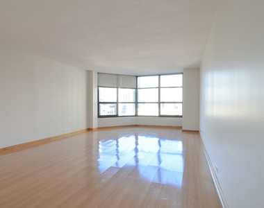 405 N Wabash Avenue - Photo Thumbnail 1