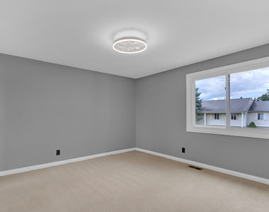 414 Gainsborough Court - Photo Thumbnail 14