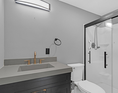 414 Gainsborough Court - Photo Thumbnail 12