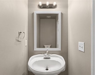 3913 Hadley Farm Drive - Photo Thumbnail 8