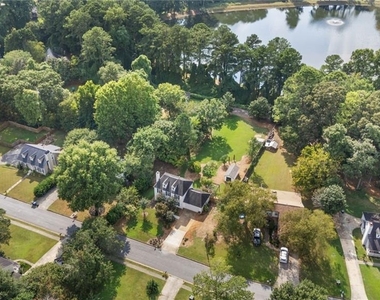 3913 Hadley Farm Drive - Photo Thumbnail 23