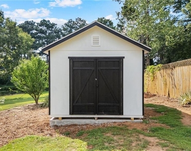 3913 Hadley Farm Drive - Photo Thumbnail 21