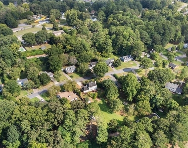 3913 Hadley Farm Drive - Photo Thumbnail 25