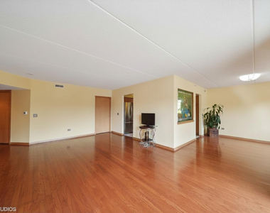 770 Pearson Street - Photo Thumbnail 5