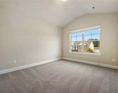 422 Hinton Farm Way - Photo Thumbnail 21